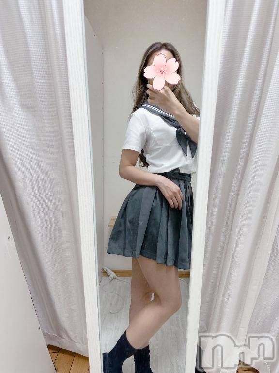 新潟デリヘル新潟デリヘル倶楽部(ニイガタデリヘルクラブ) さいか(25)の4月22日写メブログ「制服プレイ」