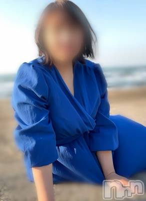 【新人】川本せりか(40) 身長155cm、スリーサイズB98(G以上).W66.H92。長岡デリヘル すずらん長岡店～ゆっくり長い時間を過ごせるお店～(スズランナガオカテン)在籍。