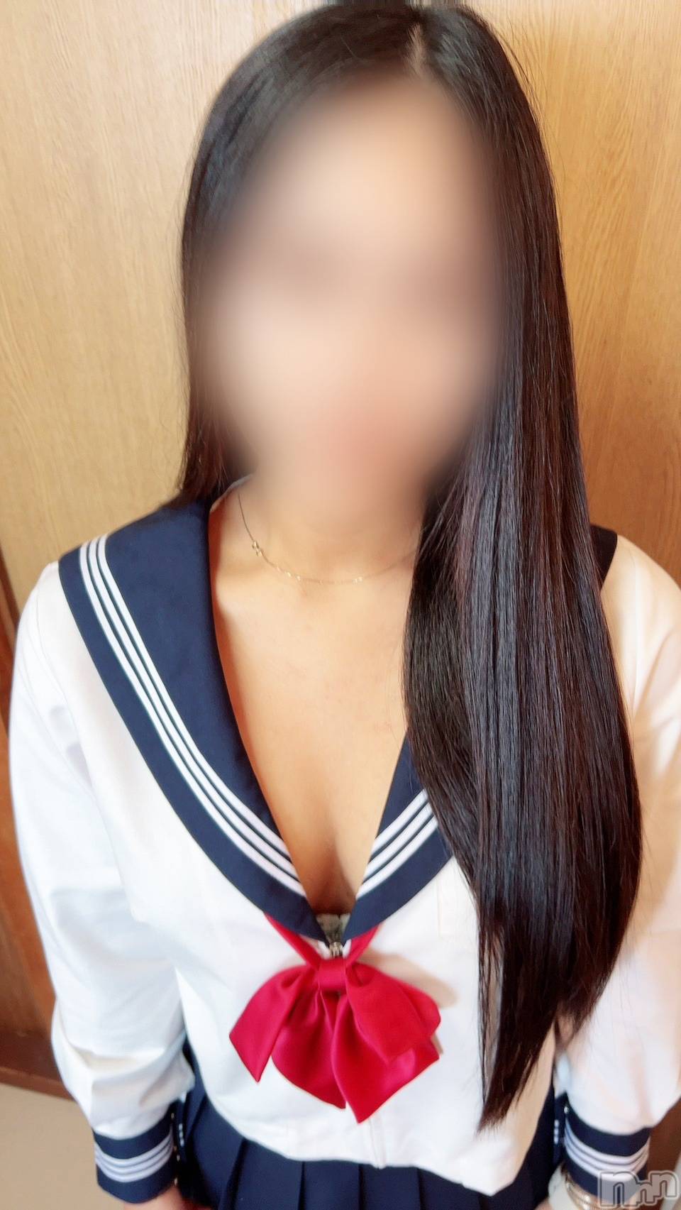 あきな