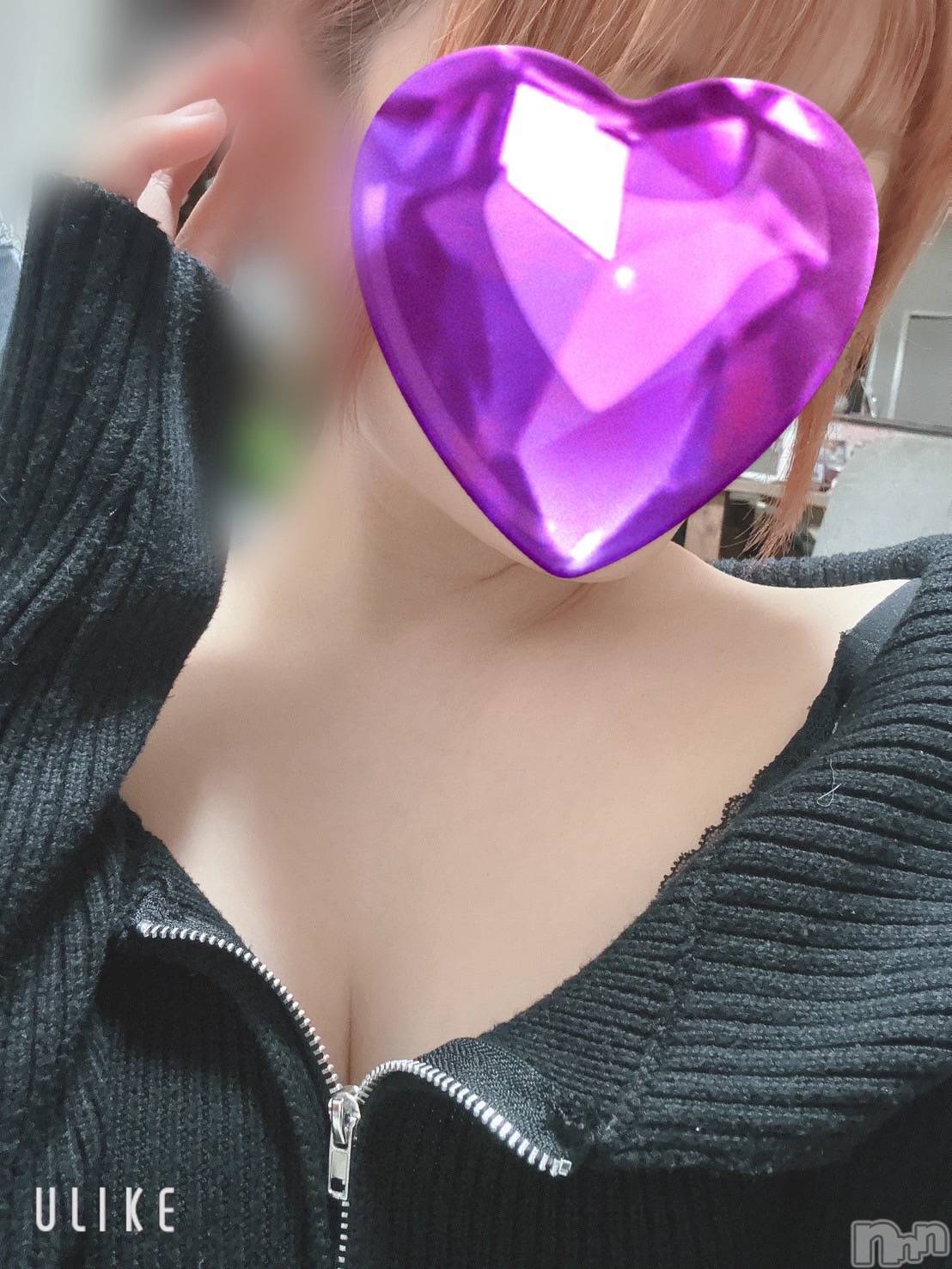 新潟デリヘルBetty(ベティ)ななせ(18)の2025年7月4日写メブログ「密着するともっと…」