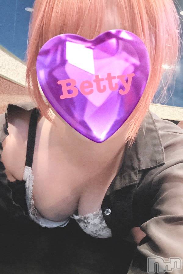 ななせ