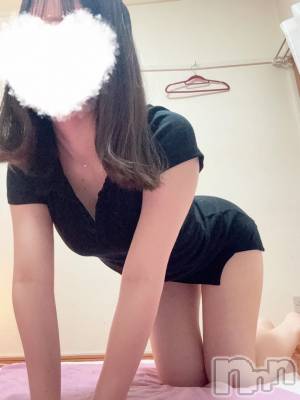 よもぎ(26) 身長162cm、スリーサイズB().W.H。新潟メンズエステ 花＊花(ハナハナ)在籍。