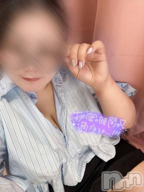 新潟ぽっちゃり新潟市鳥屋野潟ちゃんこ(ニイガタシトヤノガタチャンコ)あも(21)の2025年6月16日写メブログ「脱がせて…みる？？🔞💗」