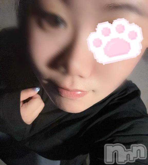 新潟デリヘル新潟市鳥屋野潟ちゃんこ(ニイガタシトヤノガタチャンコ)あも(21)の2025年10月20日写メブログ「雨の日はあもとぬくぬくしよ☔️💗」