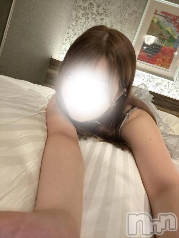 新潟デリヘルLas Vegas(ラスベガス) れいか(20)の8月14日写メブログ「今日会いに来てくれる人いる？🥺」