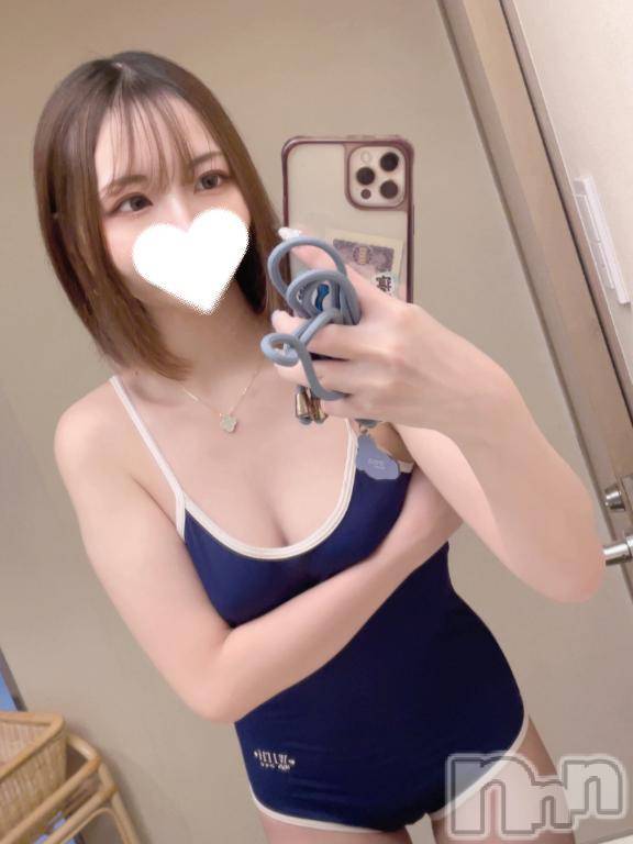 上越デリヘルBLUE BIRD上越店(ブルーバード上越店)かえで(23)の2025年5月4日写メブログ「シャワーの時」