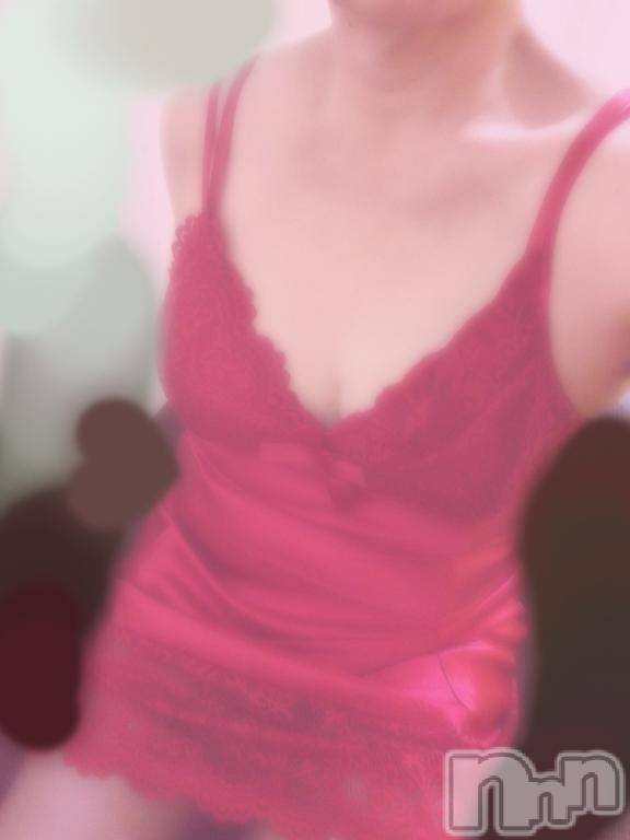 上田発デリヘル人妻華道 上田店(ヒトヅマハナミチウエダテン)【熟女】さち(54)の2025年10月9日写メブログ「出勤してます😊」