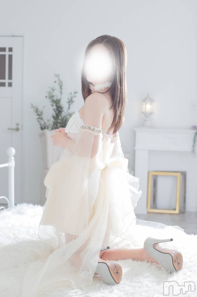 新潟人妻デリヘル一夜妻(イチヤヅマ) まい/新人(32)の10月1日写メブログ「👸♥️」