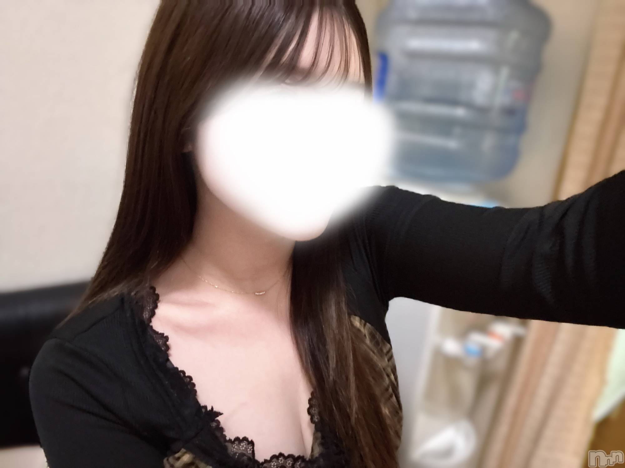 新潟メンズエステあろまえすて＠新潟(アロマエステアットニイガタ)杏奈＊あんな(24)の2026年1月4日写メブログ「今年もよろしくね🎀🤍」