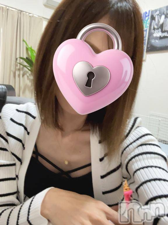 上田発人妻デリヘルBIBLE～奥様の性書～(バイブル～オクサマノセイショ～)☆ナナミ☆(35)の2025年5月13日写メブログ「お買い物！」