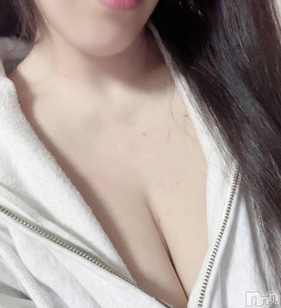 新潟人妻デリヘル人妻不倫処　桃屋　新潟店(ヒトヅマフリンドコロモモヤ) みなみ・次回2日目(38)の5月10日写メブログ「いよいよ💕」