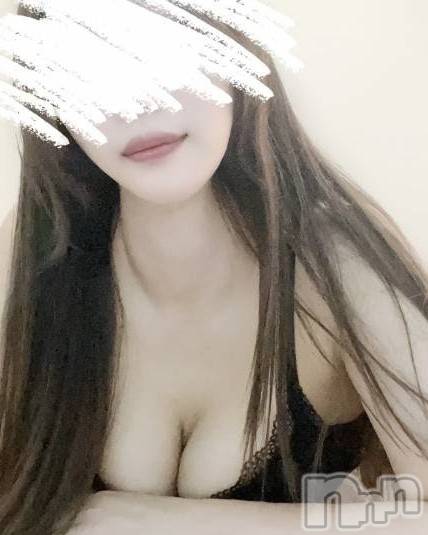 新潟デリヘル人妻不倫処　桃屋　新潟店(ヒトヅマフリンドコロモモヤ) みなみ・新人奥様(38)の11月22日写メブログ「17時で❤️」