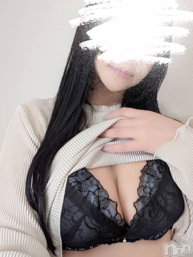 新潟デリヘル人妻不倫処　桃屋　新潟店(ヒトヅマフリンドコロモモヤ) みなみ・清楚系大人女子(38)の3月19日写メブログ「今日は20～24時います💕」