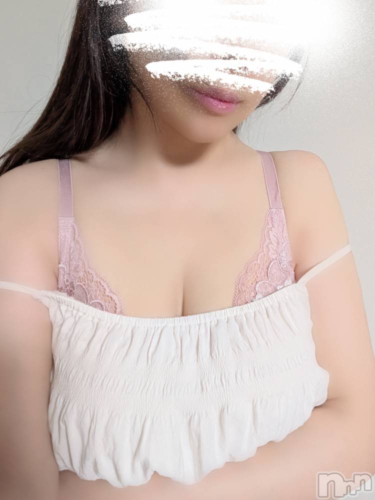 新潟デリヘル人妻不倫処　桃屋　新潟店(ヒトヅマフリンドコロモモヤ) みなみ・清楚系大人女子(38)の7月18日写メブログ「今日は11時からいます💕」
