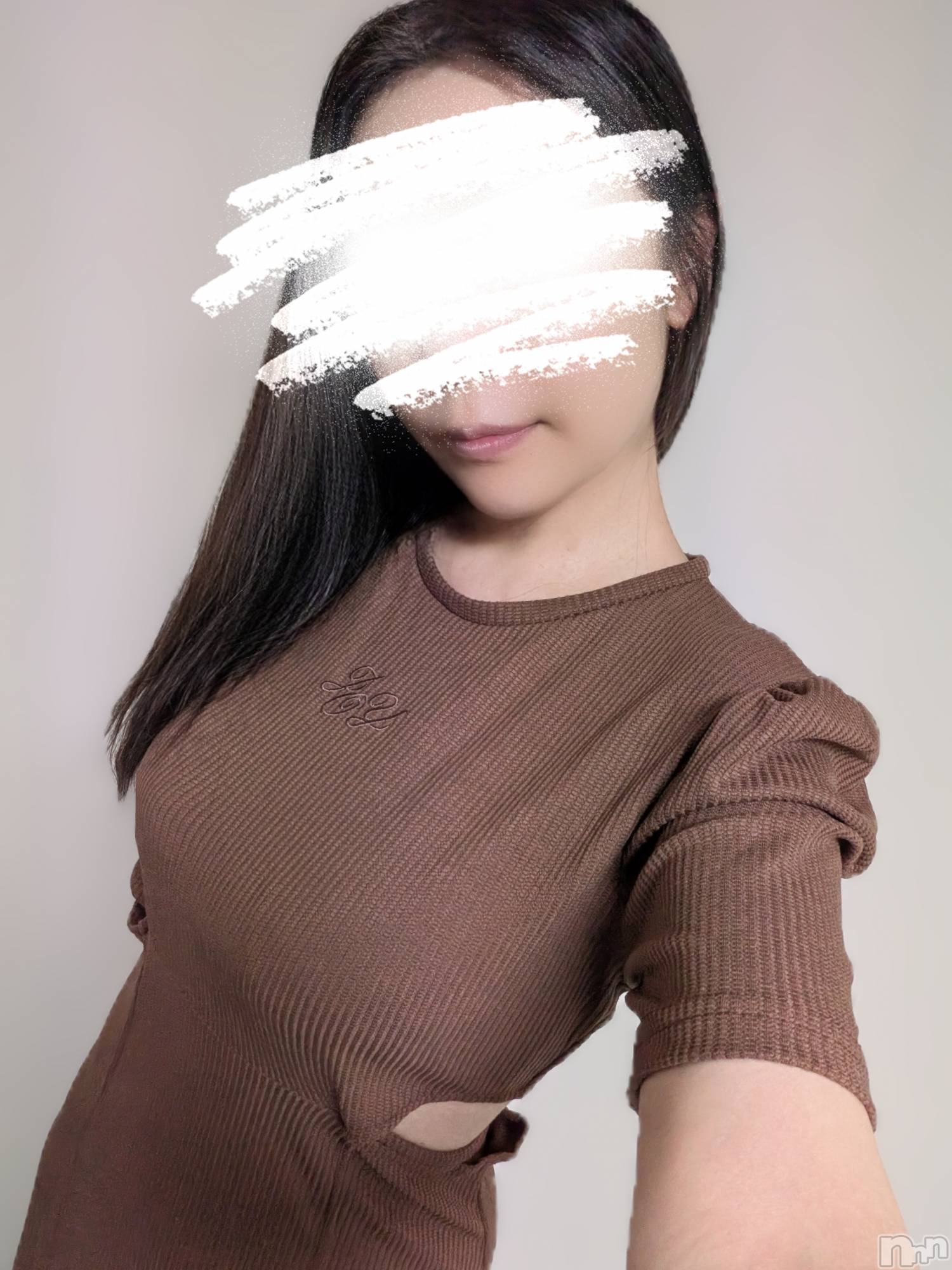 新潟デリヘル人妻不倫処　桃屋　新潟店(ヒトヅマフリンドコロモモヤ)みなみ・清楚系大人女子(38)の2026年5月8日写メブログ「今日、明日出勤しますー💕」