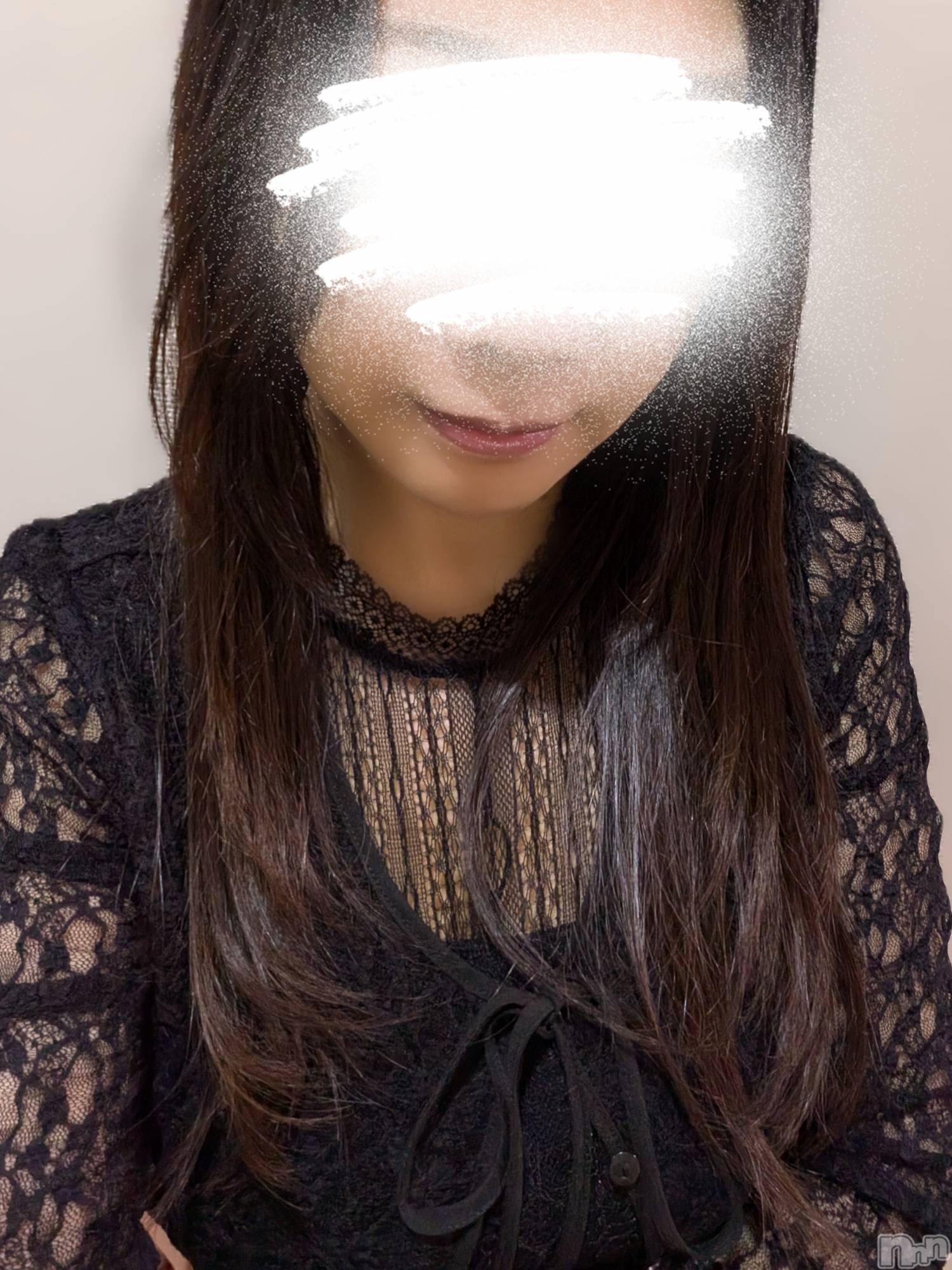 新潟デリヘル人妻不倫処　桃屋　新潟店(ヒトヅマフリンドコロモモヤ)みなみ・清楚系大人女子(38)の2026年6月6日写メブログ「出勤しましたー☺️」