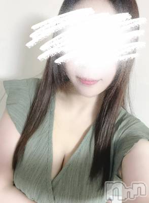 新潟人妻デリヘル 人妻不倫処　桃屋　新潟店(ヒトヅマフリンドコロモモヤ) みなみ・新人奥様(38)の8月22日写メブログ「出勤します🥐」