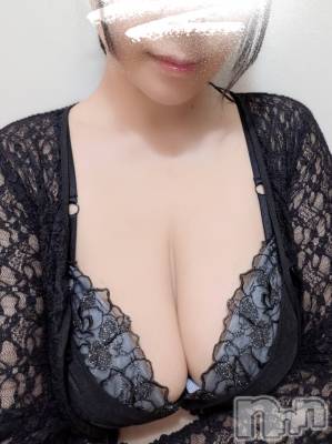 新潟デリヘル 人妻不倫処　桃屋　新潟店(ヒトヅマフリンドコロモモヤ) みなみ・清楚系大人女子(38)の9月11日写メブログ「出勤します😊」