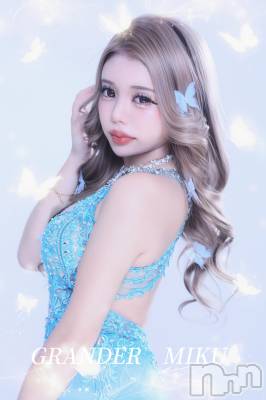 ��Į����Х��顦�����GRANDIR(�����ǥ�����) �ڷ����(21)��3��2���̥�֥����ֺ����ϲ����Į���äƻ��Ƥ��Ƥ����ˤ�🦋��