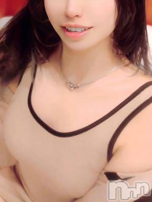 なつき(25) 身長155cm、スリーサイズB85(C).W56.H84。長野人妻デリヘル I LOVE奥様(アイラブオクサマ)在籍。
