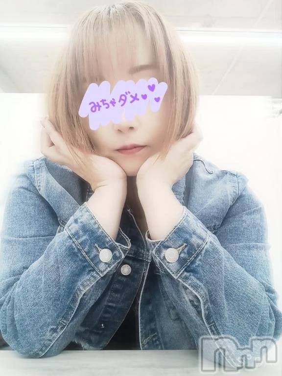 新潟デリヘル新潟市鳥屋野潟ちゃんこ(ニイガタシトヤノガタチャンコ) めぐ(45)の10月8日写メブログ「撮影なう…」