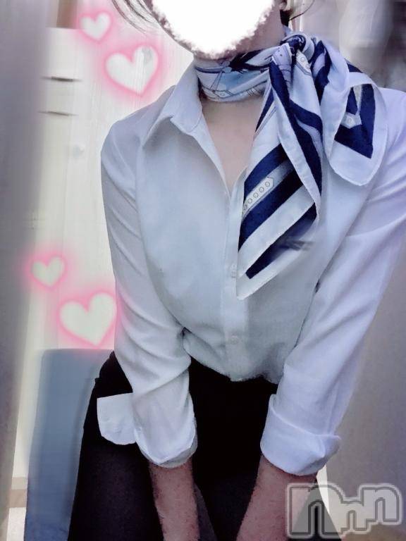 新潟デリヘルGRACE　新潟(グレース　ニイガタ)蓮水（はすみ）(32)の2025年12月5日写メブログ「💐明日出勤日です💐」