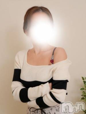美知(みち)(38) 身長145cm、スリーサイズB82(E).W58.H83。長岡人妻デリヘル 秘め妻ラボ(ヒメツマラボ)在籍。