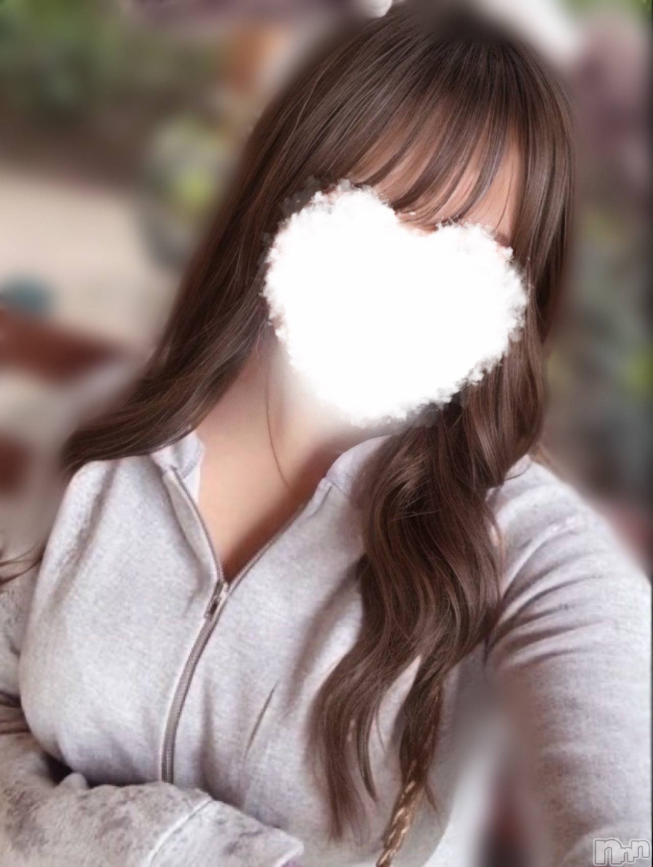 みな【体験】綺麗系モデル美女