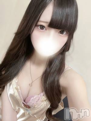 しあ(18) 身長160cm、スリーサイズB87(E).W56.H84。長岡デリヘル BLUE BIRD長岡店(ブルーバードナガオカテン)在籍。