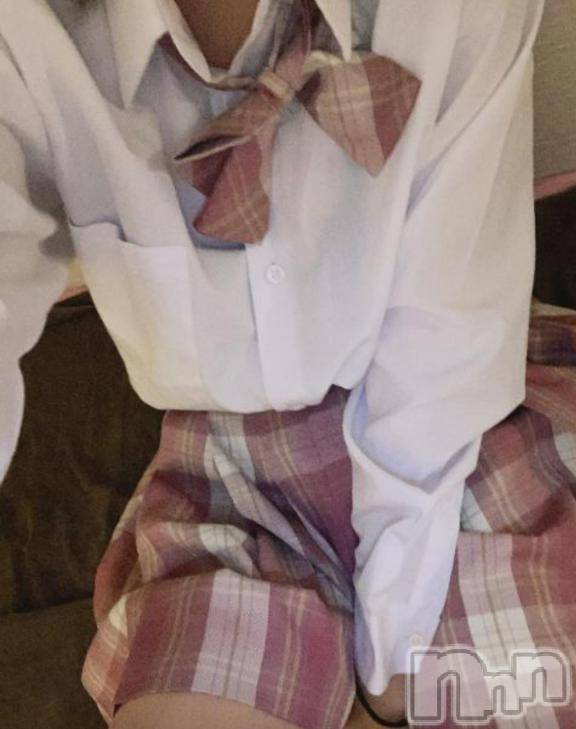 長岡デリヘル純・無垢(ジュンムク) れいな(20)の7月15日写メブログ「れいなと雨宿り☔️」