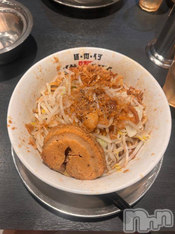 長岡デリヘル純・無垢(ジュンムク) れいな(20)の10月17日写メブログ「飯テロ失礼🎶🍜」