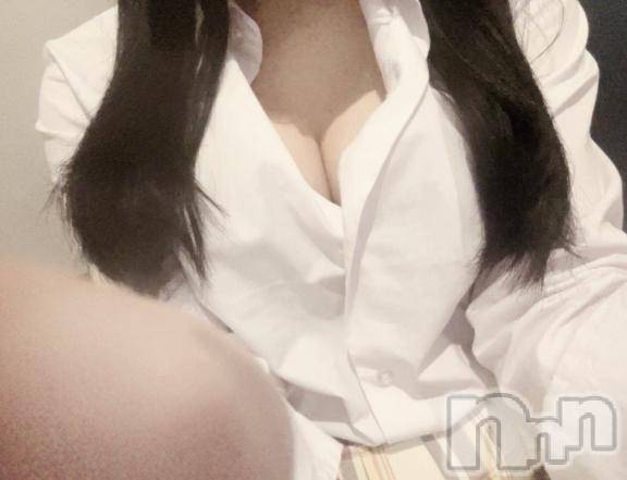 長岡デリヘル純・無垢(ジュンムク) れいな(20)の3月19日写メブログ「あつ～い👶🏻🤍」
