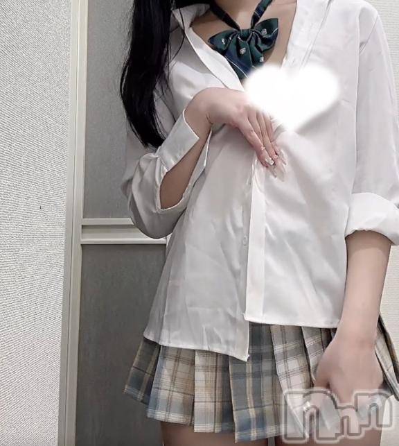 長岡デリヘル純・無垢(ジュンムク)れいな(20)の2025年7月6日写メブログ「おはよ～🐰🎀」