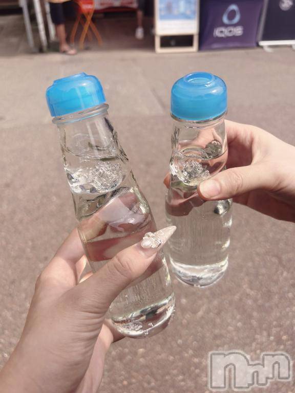 長岡デリヘル純・無垢(ジュンムク)れいな(20)の2025年8月19日写メブログ「明日居ます✊🏻」