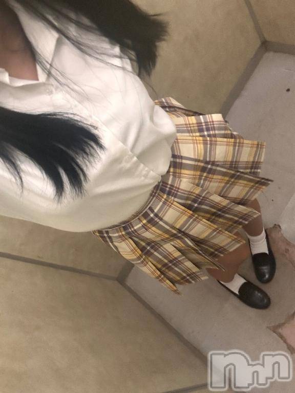 長岡デリヘル純・無垢(ジュンムク)れいな(20)の2025年9月5日写メブログ「れいなとあお？♡♡」