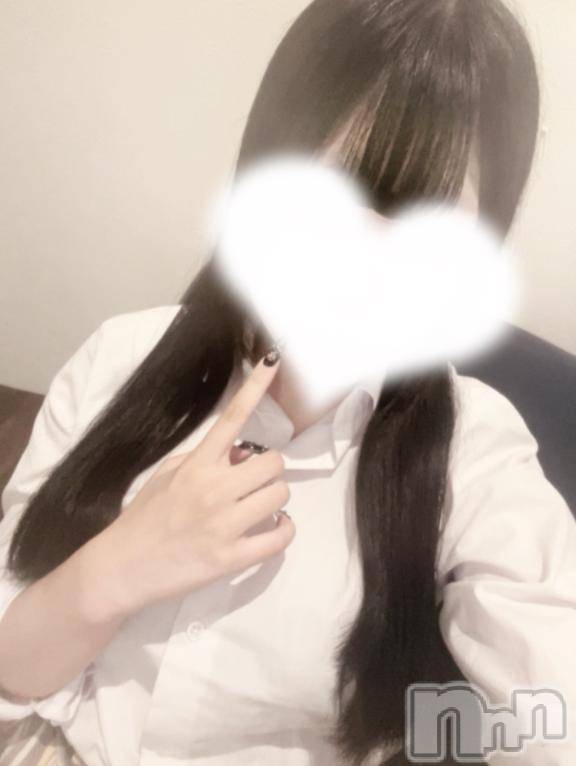 長岡デリヘル純・無垢(ジュンムク)れいな(20)の2025年10月10日写メブログ「久々華金出勤🌸♡」
