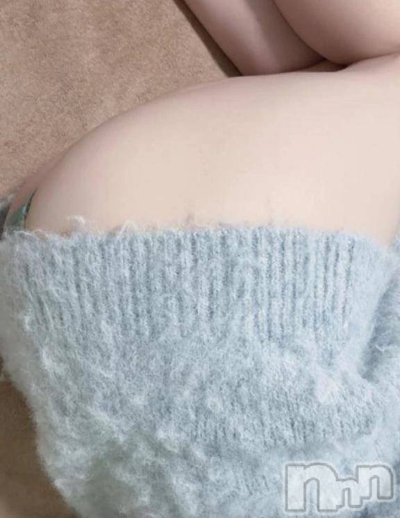 長岡デリヘル純・無垢(ジュンムク)れいな(20)の2025年12月21日写メブログ「デカ尻すき？🍑🩷」