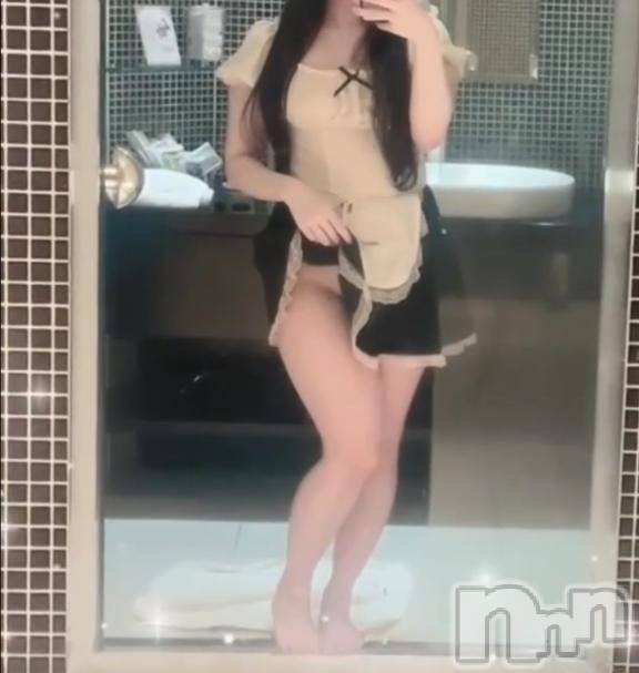 長岡デリヘル純・無垢(ジュンムク)れいな(20)の2026年2月15日写メブログ「見なくていいの？🥹」