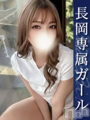 ゆの(24) 身長171cm、スリーサイズB86(D).W55.H84。長岡デリヘル BLUE BIRD長岡店(ブルーバードナガオカテン)在籍。