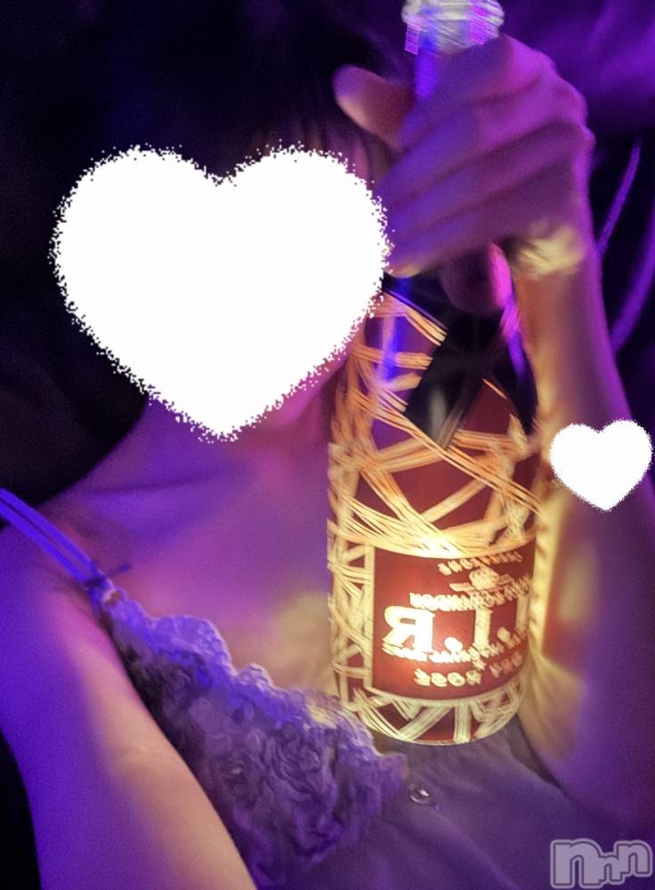 新潟おっパブSUPER ANGEL(スーパーエンジェル) 橘 ゆん(20)の11月20日写メブログ「飲みましょ🥂🫧」