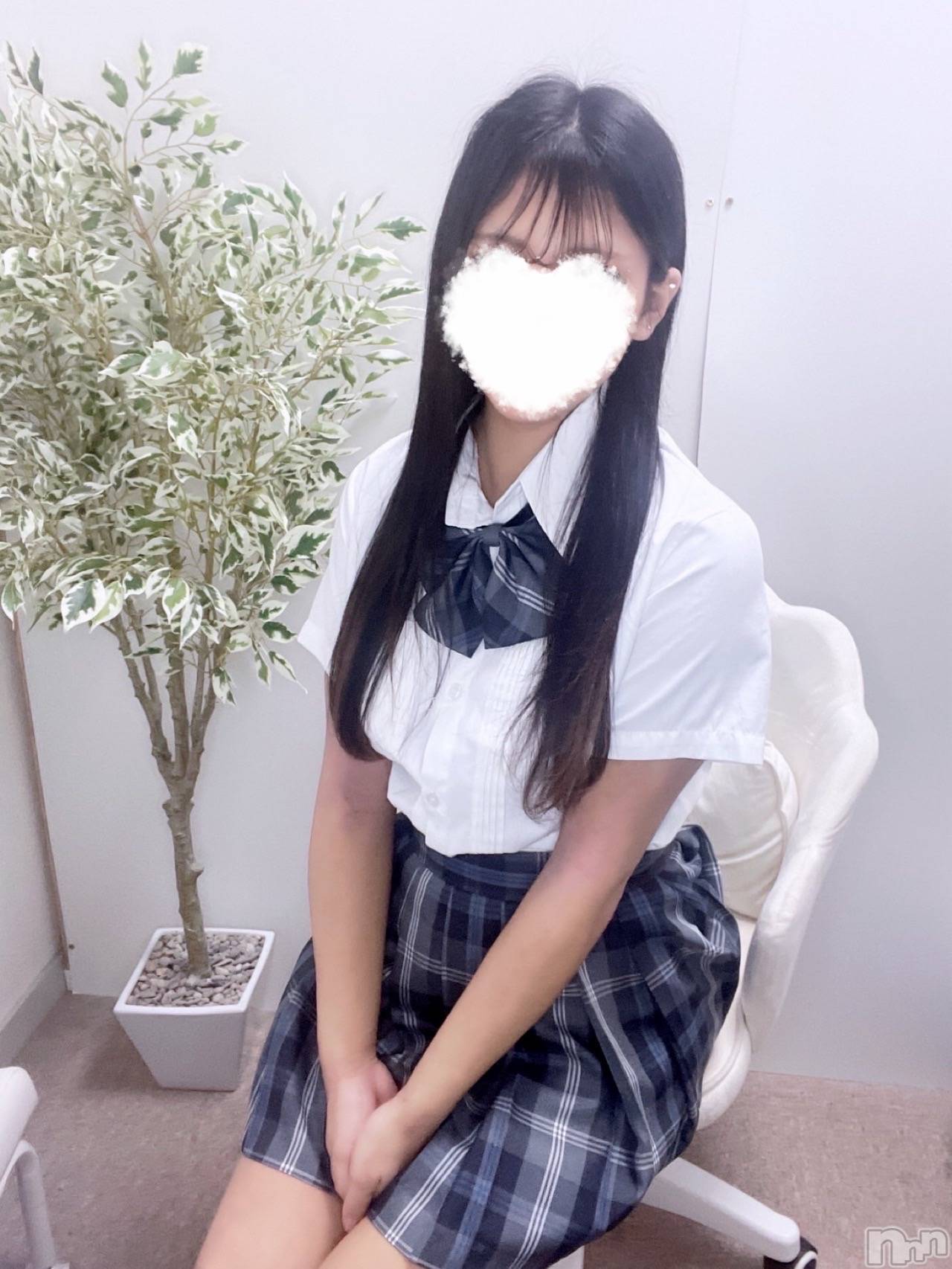 新潟手コキsleepy girl(スリーピーガール)体験りおんちゃん(19)の2025年5月27日写メブログ「いるよん🪽」