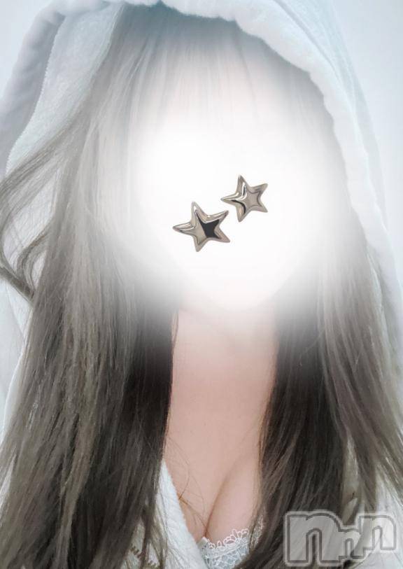 三条デリヘル新潟デリヘル倶楽部　三条店(ニイガタデリヘルクラブ　サンジョウテン) りな(19)の6月5日写メブログ「20：00～出勤です︎💕︎︎💕︎」