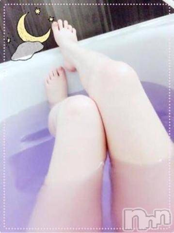 新潟デリヘルデリヘル新潟(デリヘルニイガタ)業界未経験/えりか(19)の2025年11月14日写メブログ「 寝る前の〜」