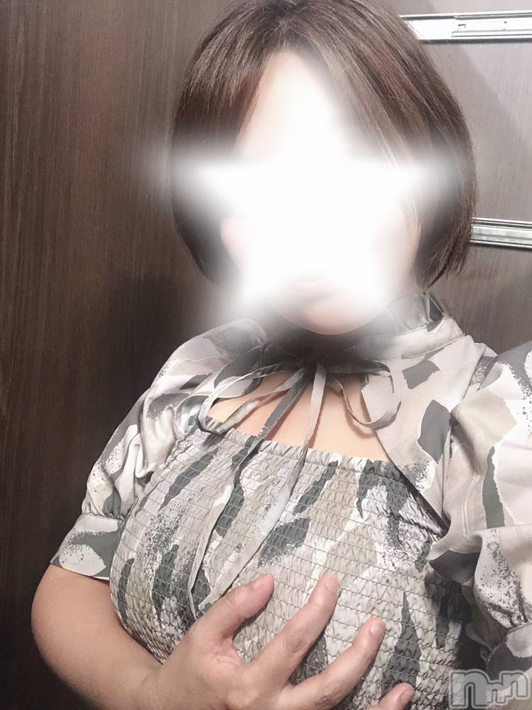 新潟人妻デリヘル人妻楼　新潟店(ヒトヅマロウ　ニイガタテン) 華沢(40)の7月28日写メブログ「今日は」