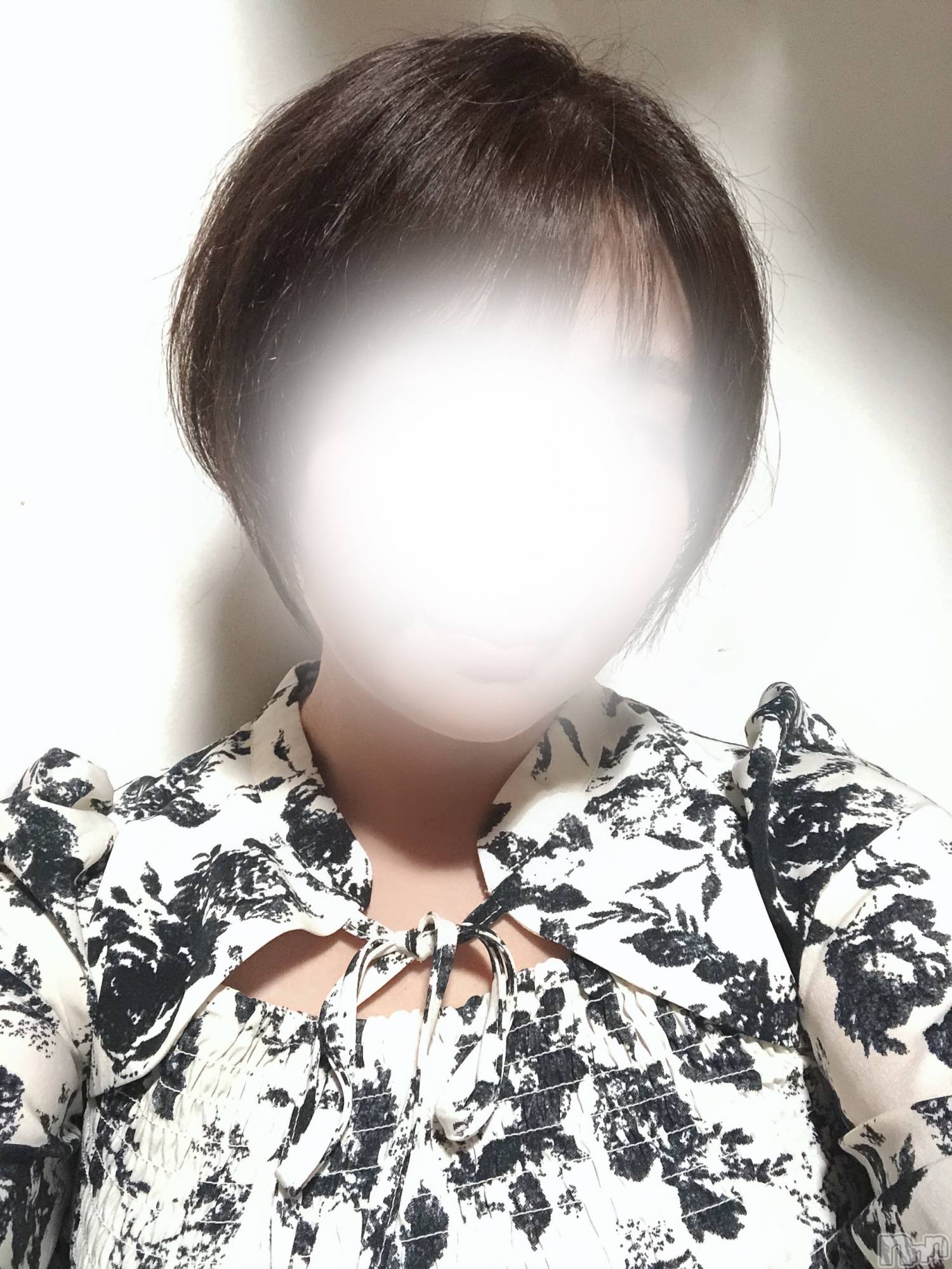 新潟人妻デリヘル人妻楼　新潟店(ヒトヅマロウ　ニイガタテン)華沢(40)の2025年6月14日写メブログ「出勤しました～」
