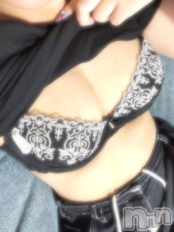 新潟人妻デリヘル恋ミラージュ新潟店(コイミラージュニイガタテン)森下 れいか(22)の2025年8月30日写メブログ「出勤してます」