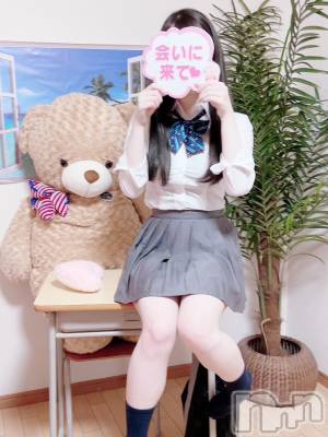 ひなの(19) 身長156cm、スリーサイズB85(D).W56.H83。新潟デリヘル 新潟デリヘル倶楽部(ニイガタデリヘルクラブ)在籍。