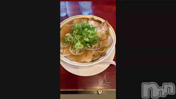 ���¤�Ǥ⿩�٤����顼���🤫��