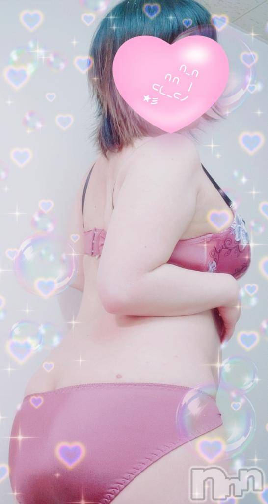 新潟デリヘル奥様特急 新潟店(オクサマトッキュウニイガタテン)はなび(30)の2026年1月8日写メブログ「へんたい///」