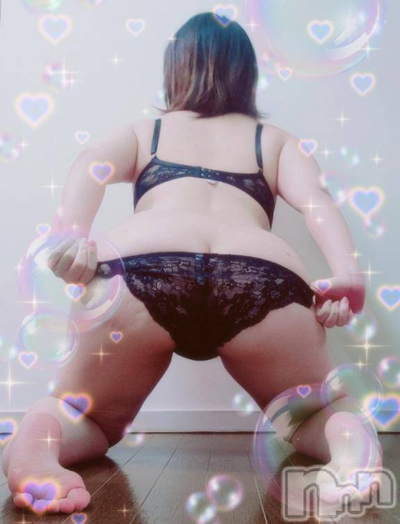 新潟デリヘル奥様特急 新潟店(オクサマトッキュウニイガタテン)はなび(30)の2026年1月10日写メブログ「このまま脱いじゃう❔」